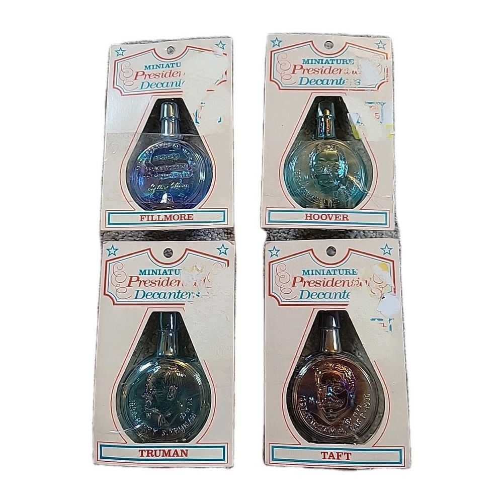 Wheaton INDUSTRIES- LOT OF 4 MINIATURE PRESIDENT DECANTERS-‎